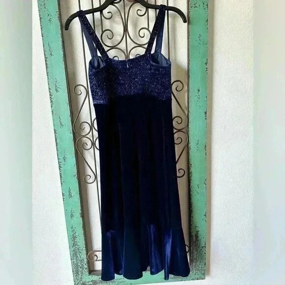 R&K formal velvet dress with matching bolero jacket. Sparkles at the bust. - Picture 7 of 11